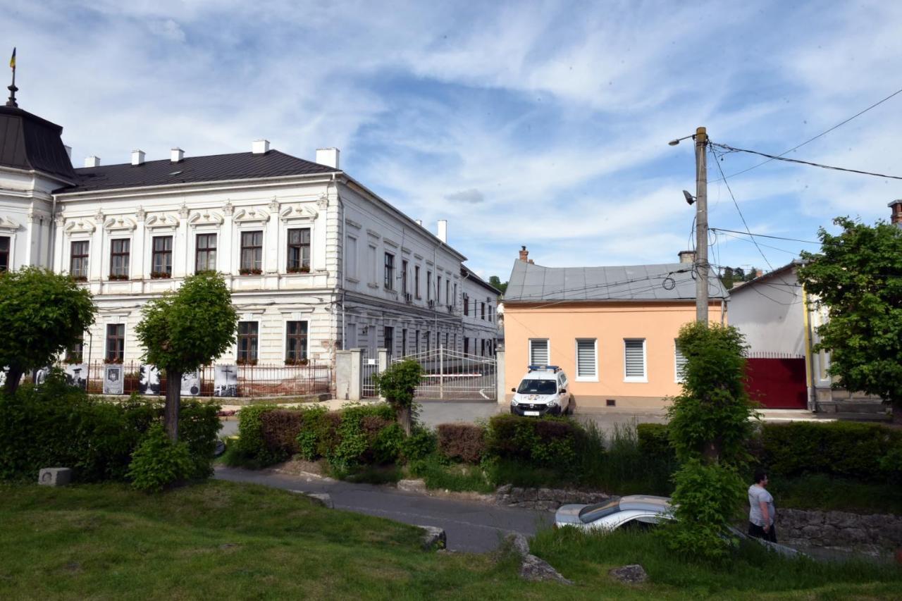 Ferienwohnung Violet House Turda Exterior foto
